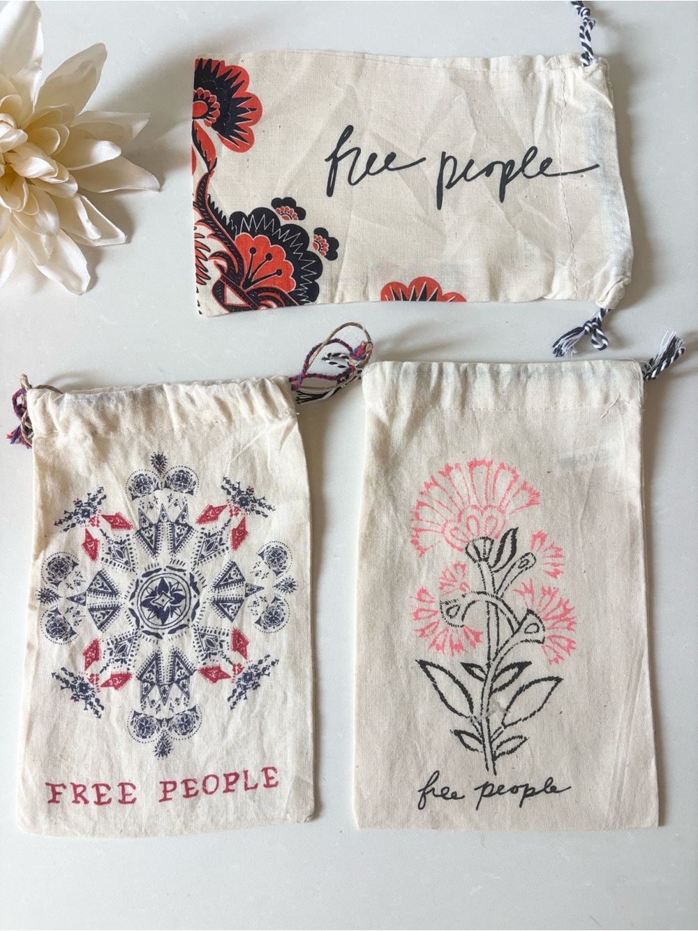 ❤️… Free People Cream Cotton Drawstring Pouch Trio with Coral & Navy Prints